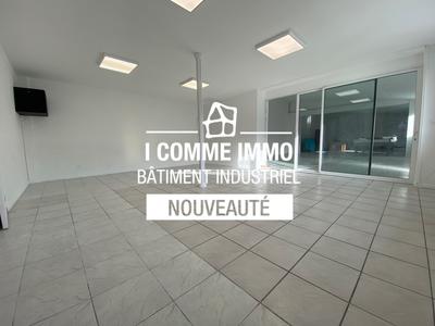 Entrepôt - 612 m²