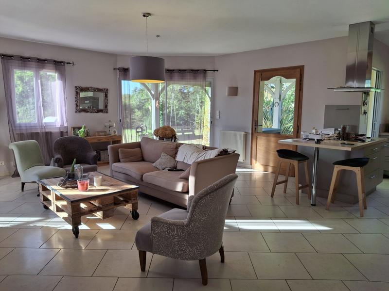 Maison traditionnelle - 142 m² - 6 pièces