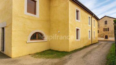 Maison - 340 m² - 16 pièces