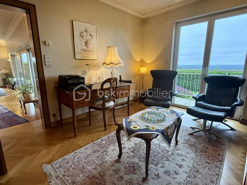 Maison d'architecte - 250 m² - 6 pièces