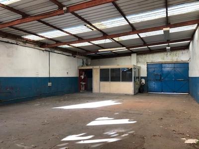 Parking / Garage - 272 m²