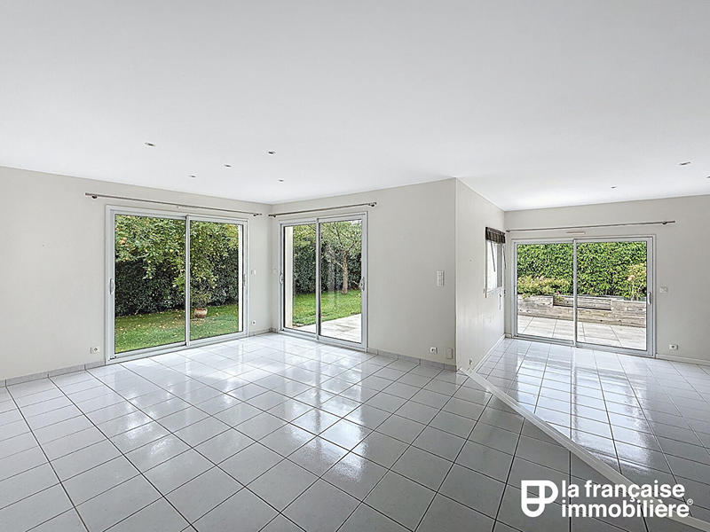 Maison - 171 m² - 8 pièces