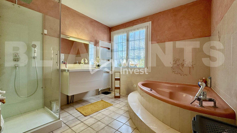 Maison - 150 m² - 5 pièces