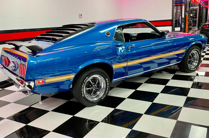 Ford Mustang Factback Mach1