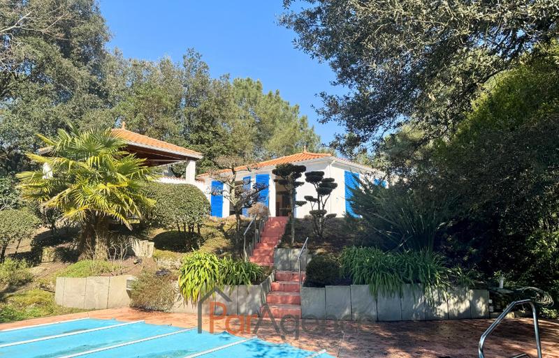 Maison - 140 m² - 6 pièces