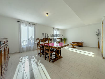 Maison - 91 m² - 5 pièces
