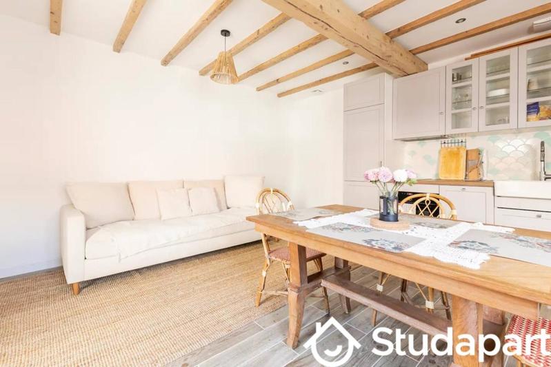 Chambre - 8 m² - 1 pièce