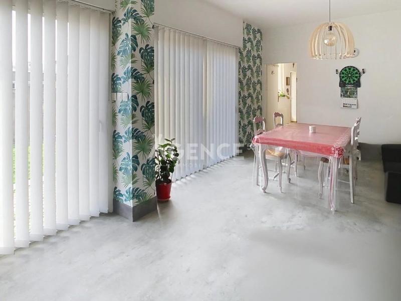 Maison - 170 m² - 6 pièces