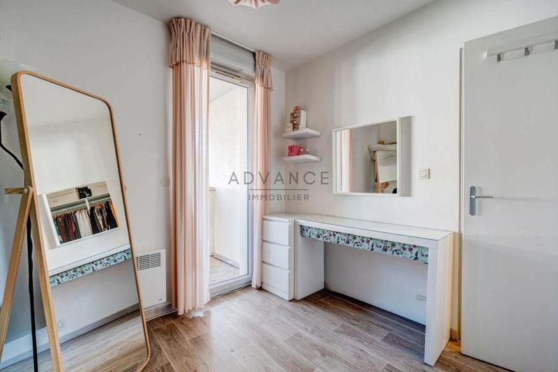 Appartement - 97 m² - 5 pièces