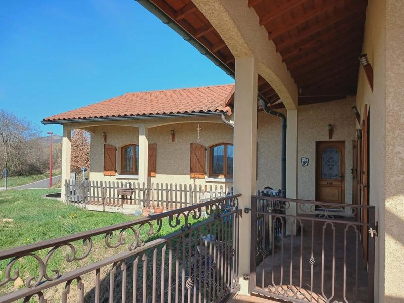 Maison - 140 m² - 6 pièces