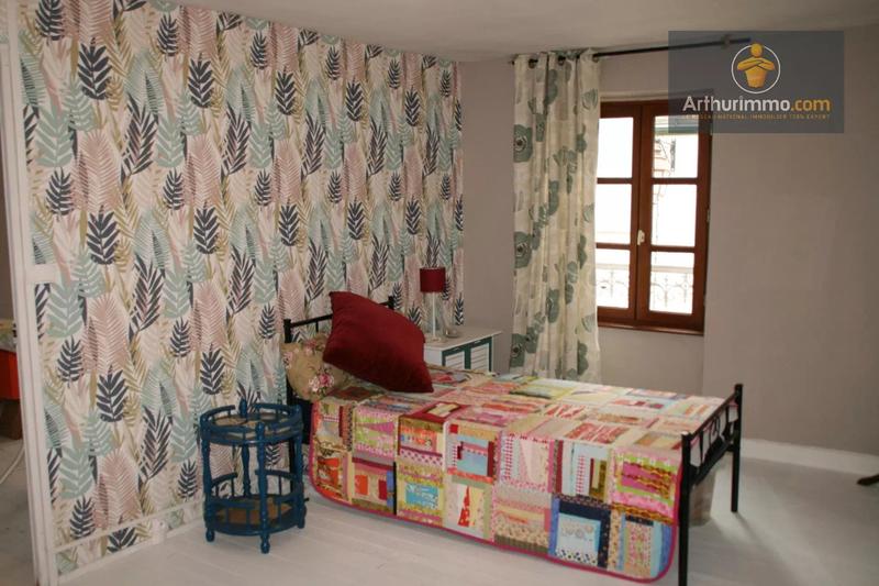 Maison - 134 m² - 8 pièces