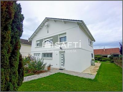 Maison - 104 m² - 4 pièces