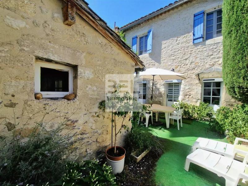 Maison de village - 82 m² - 3 pièces