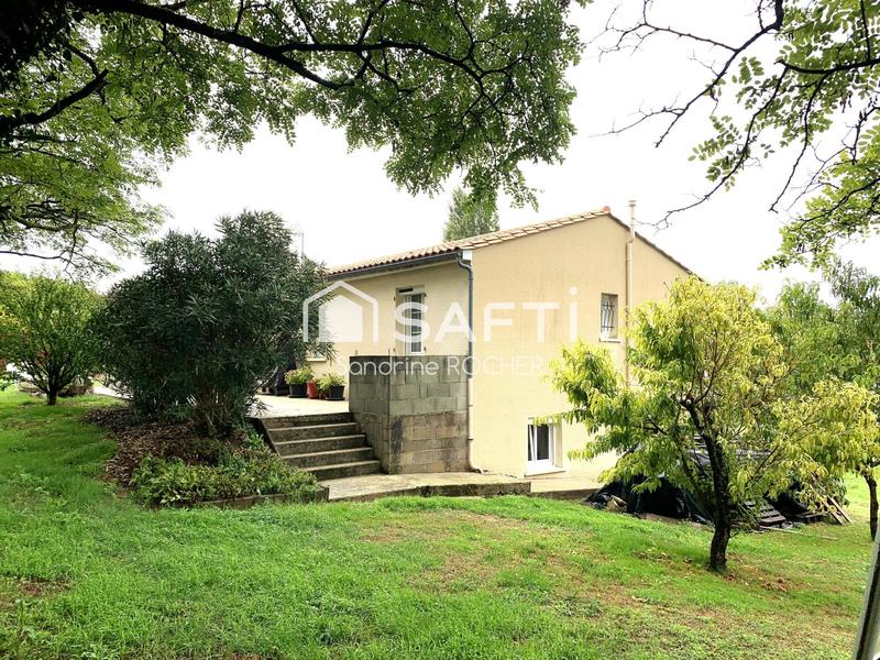 Maison - 90 m² - 5 pièces