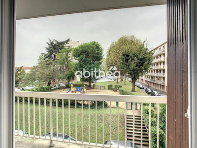 Appartement - 64 m² - 4 pièces