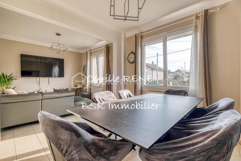 Maison - 160 m² - 7 pièces