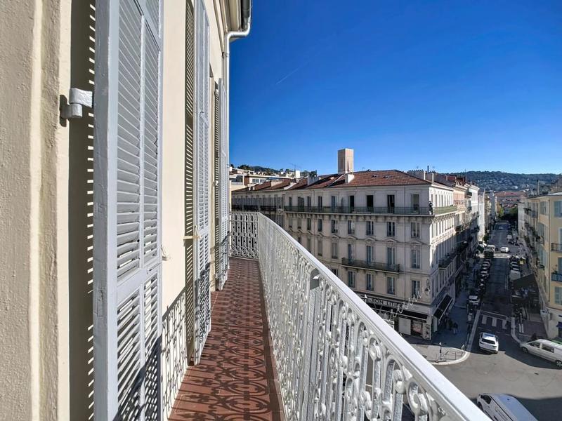 Appartement - 142 m² - 6 pièces