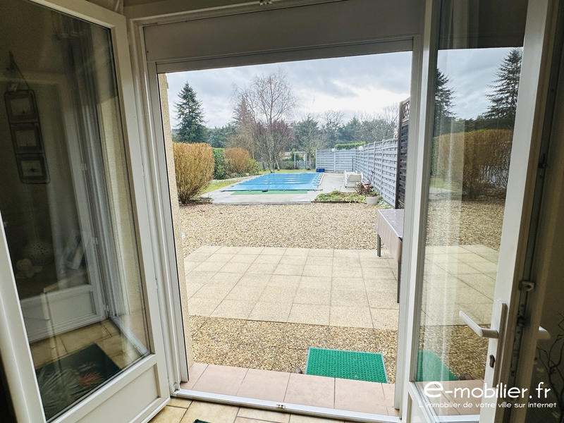 Maison traditionnelle - 145 m² - 5 pièces