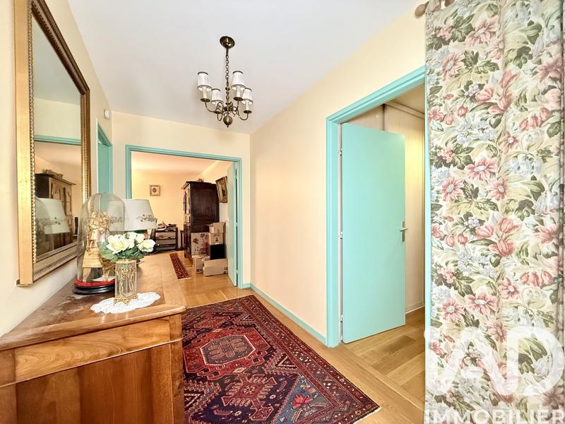 Appartement - 120 m² - 5 pièces