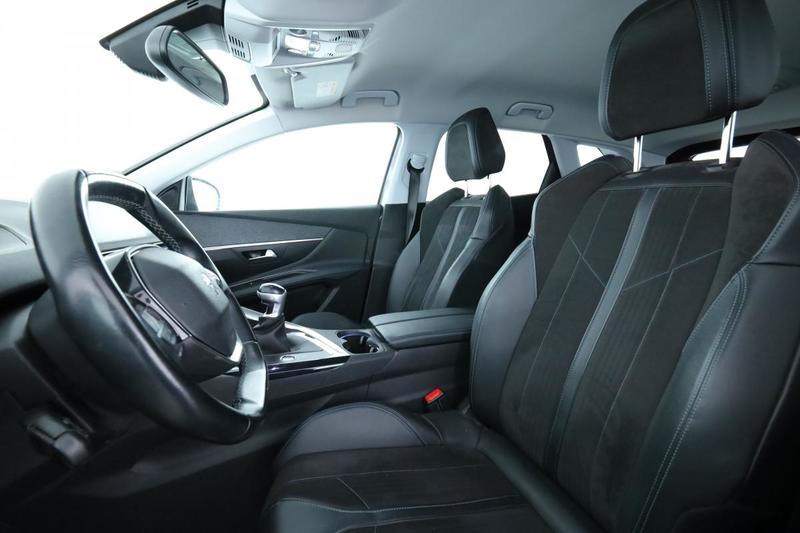 Peugeot 3008 1.2 PureTech Crossway 130 ch