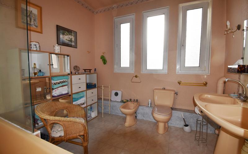 Maison - 189 m² - 6 pièces