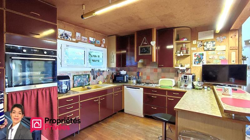 Maison - 185 m² - 7 pièces