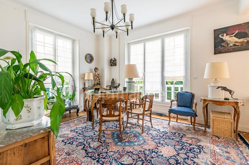 Maison - 170 m² - 7 pièces