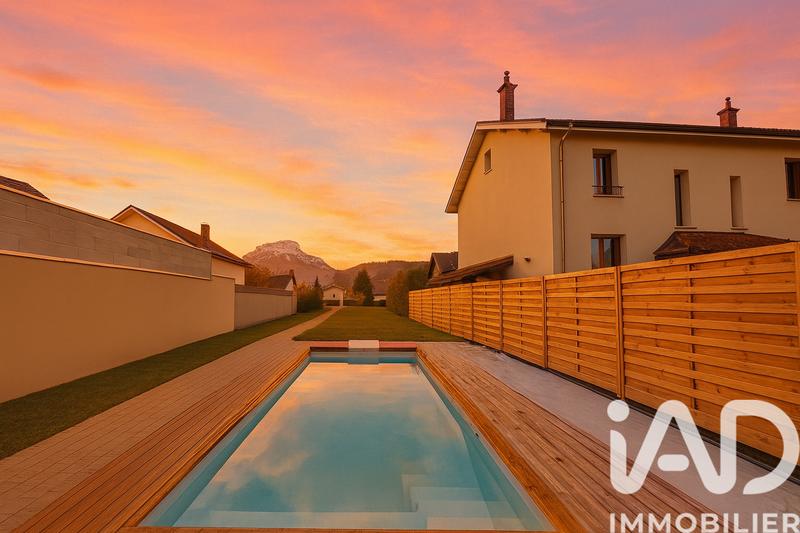 Maison - 95 m² - 4 pièces