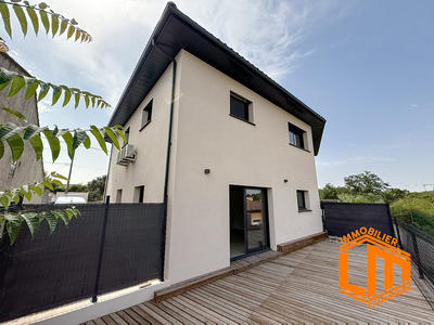 Appartement - 84 m² - 2 pièces