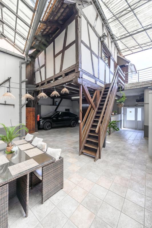 Maison - 405 m² - 6 pièces