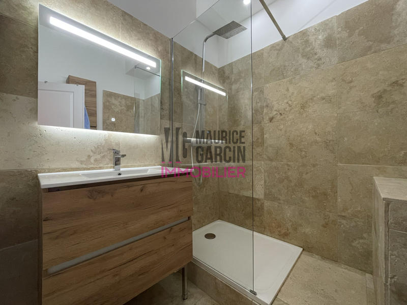 Appartement - 61 m² - 2 pièces