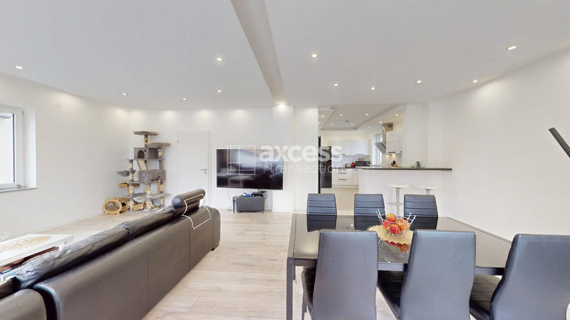 Maison - 145 m² - 6 pièces