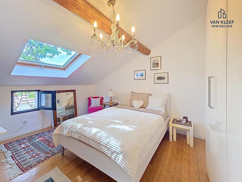 Maison - 187 m² - 5 pièces