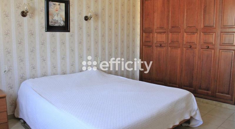 Maison - 183 m² - 5 pièces