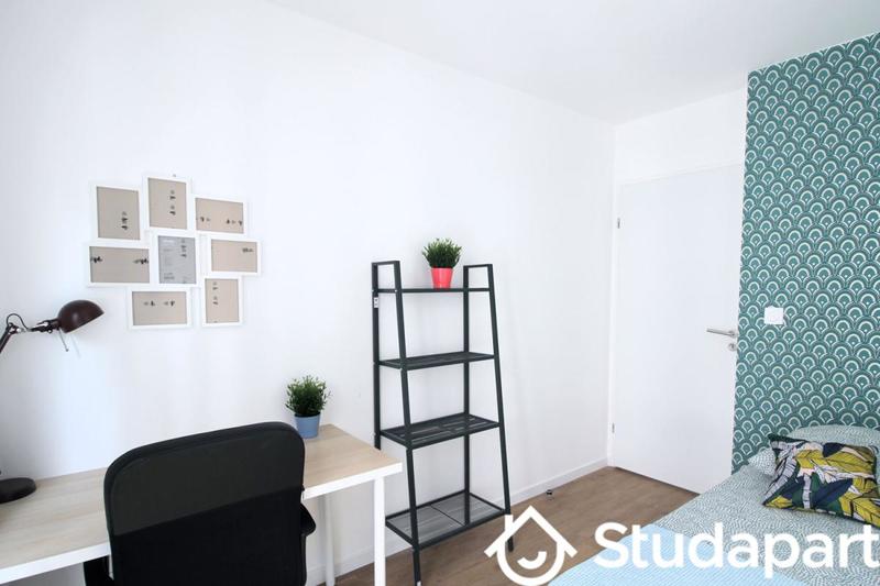 Chambre - 10 m² - 1 pièce