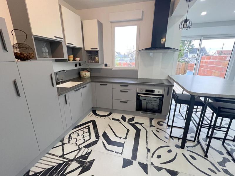 Maison - 122 m² - 6 pièces