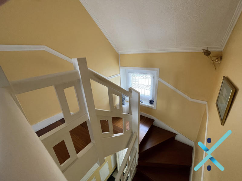 Maison ancienne - 190 m² - 7 pièces