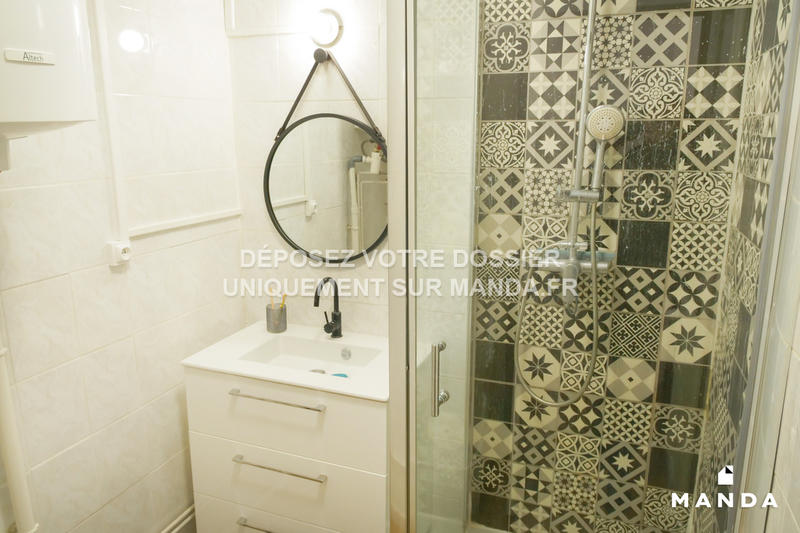 Chambre - 10 m² - 4 pièces