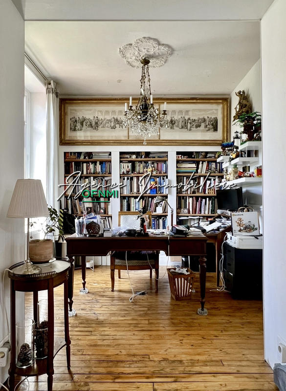 Maison - 170 m² - 10 pièces