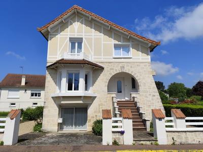 Maison - 145 m² - 7 pièces