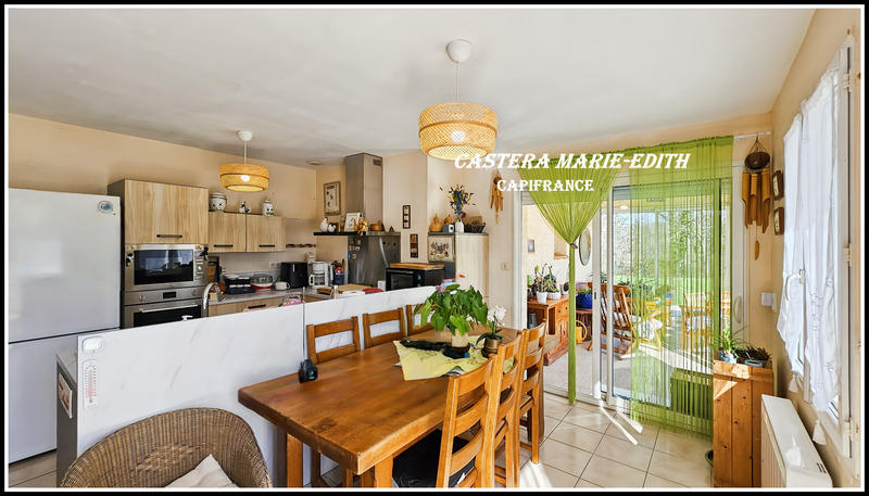 Maison - 99 m² - 5 pièces