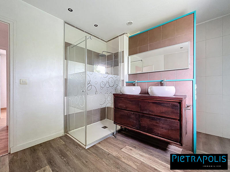 Maison - 135 m² - 6 pièces