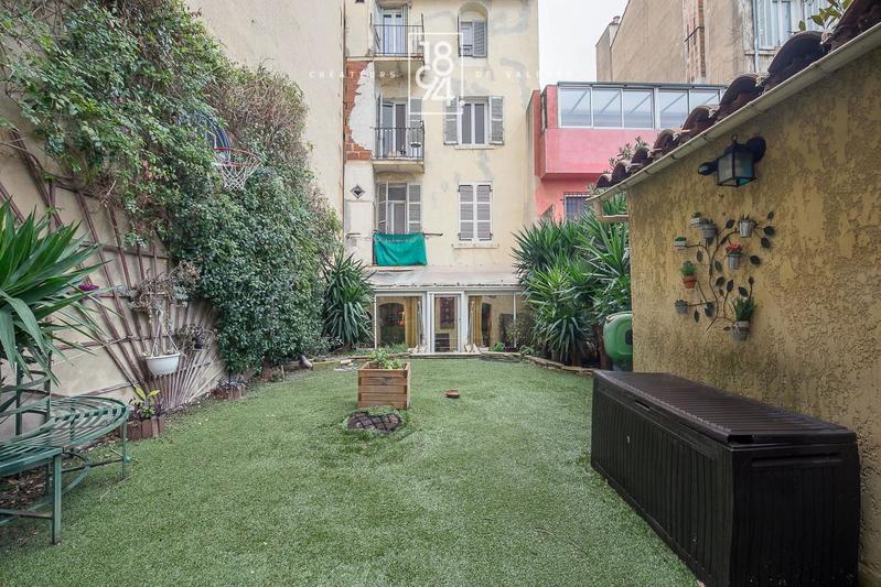 Appartement - 90 m² - 3 pièces