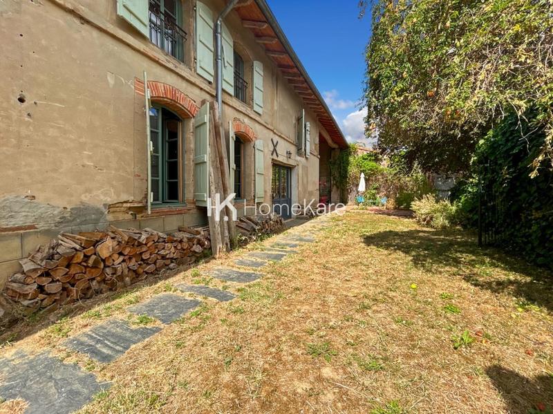 Maison ancienne - 435 m² - 10 pièces
