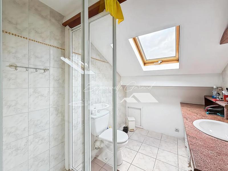 Appartement - 140 m² - 6 pièces