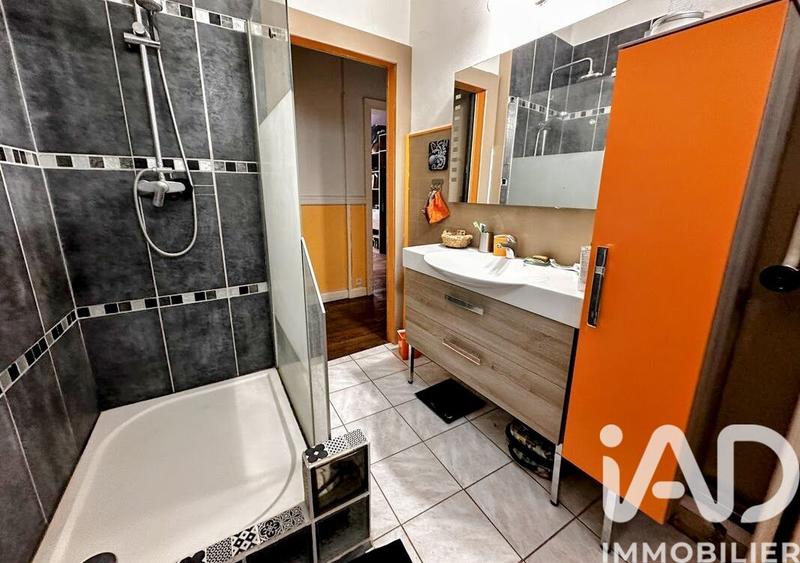 Appartement - 99 m² - 4 pièces