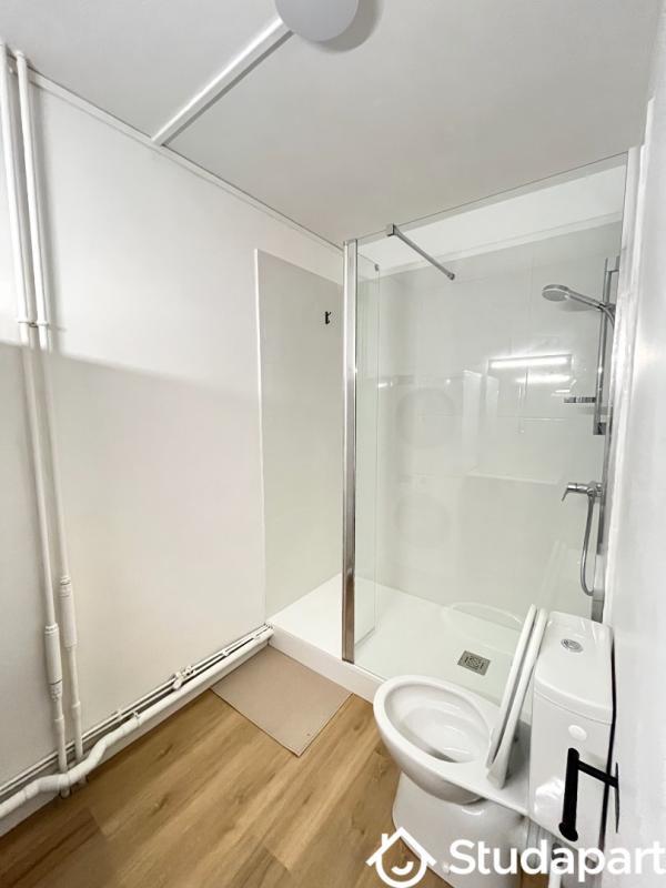 Chambre - 9 m² - 1 pièce