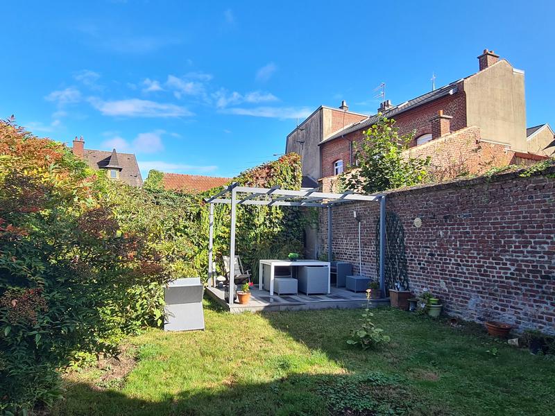 Maison - 212 m² - 6 pièces