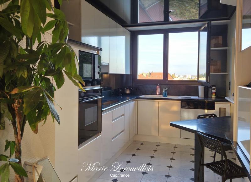 Appartement - 101 m² - 5 pièces