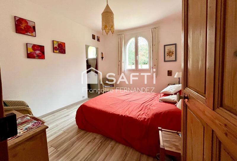 Villa - 250 m² - 10 pièces